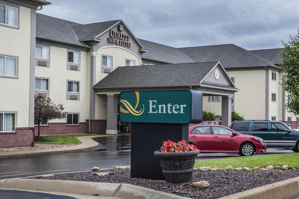 Quality Inn & Suites Ханибал Екстериор снимка
