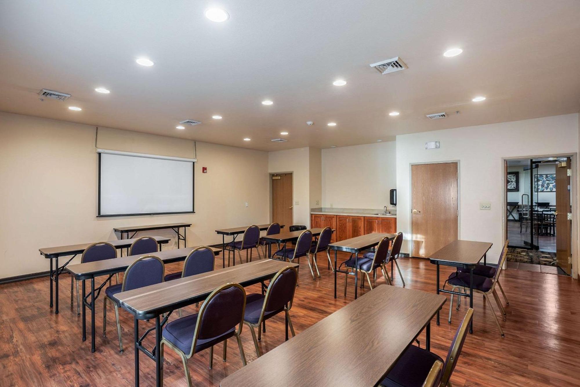 Quality Inn & Suites Ханибал Екстериор снимка