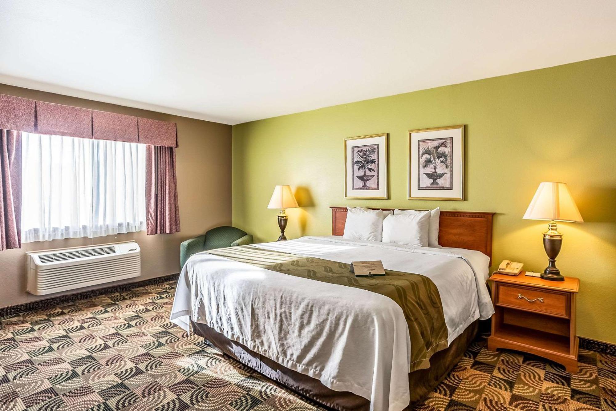 Quality Inn & Suites Ханибал Екстериор снимка